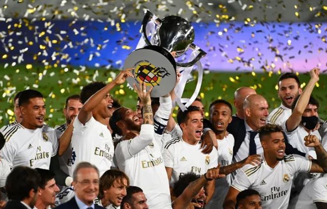 玻璃挡烟垂帘（垂壁）